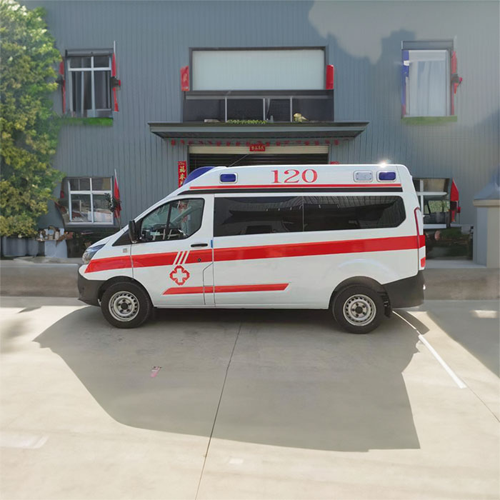 西宁救护车租赁电话