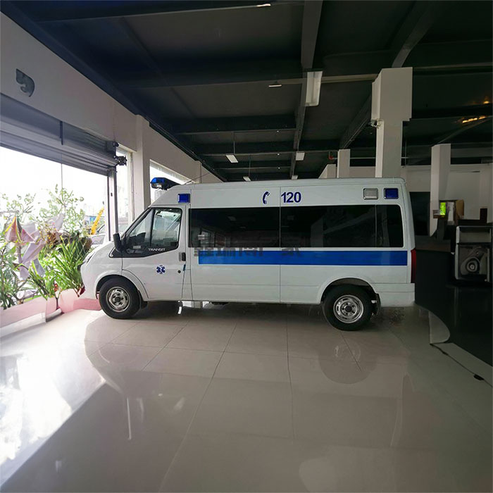 西宁私人救护车租车电话号码