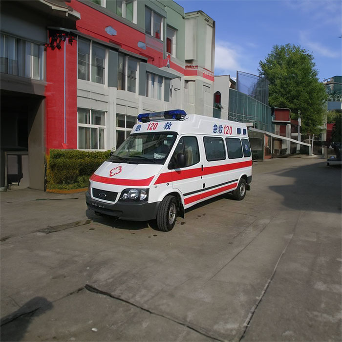西宁租赁救护车电话号码