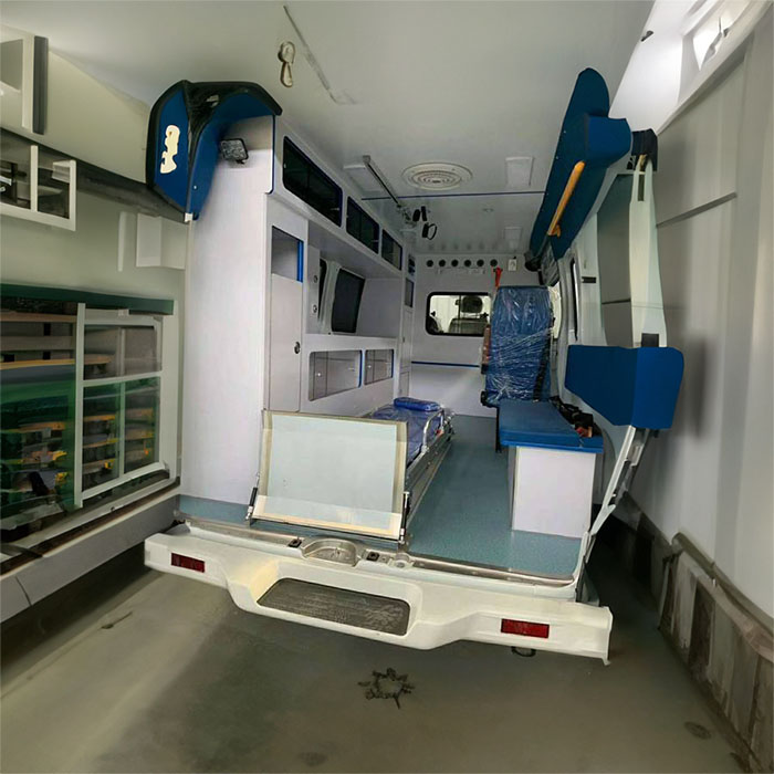 西宁救护车租车联系方式