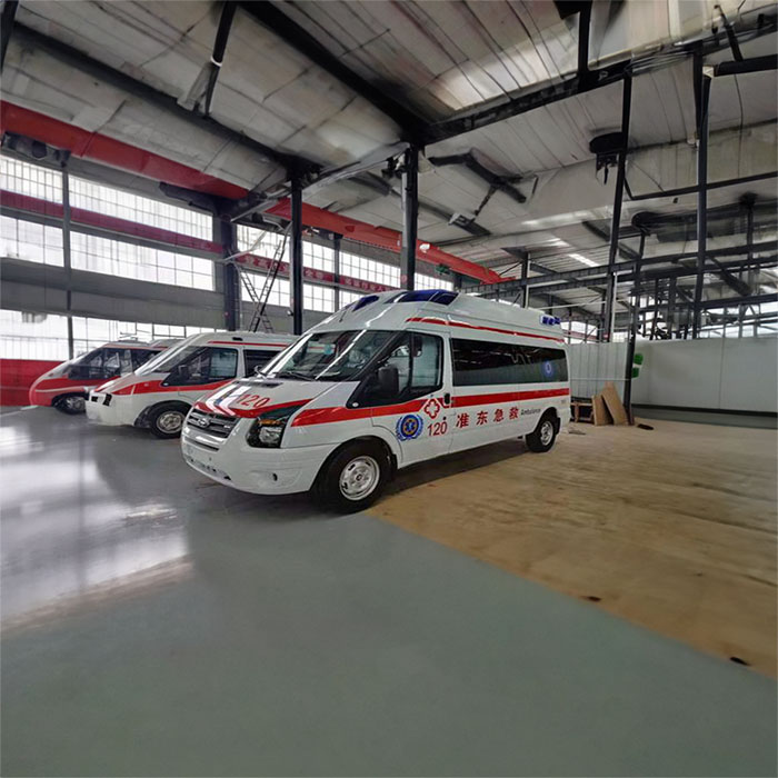 西宁租赁私人救护车电话号码