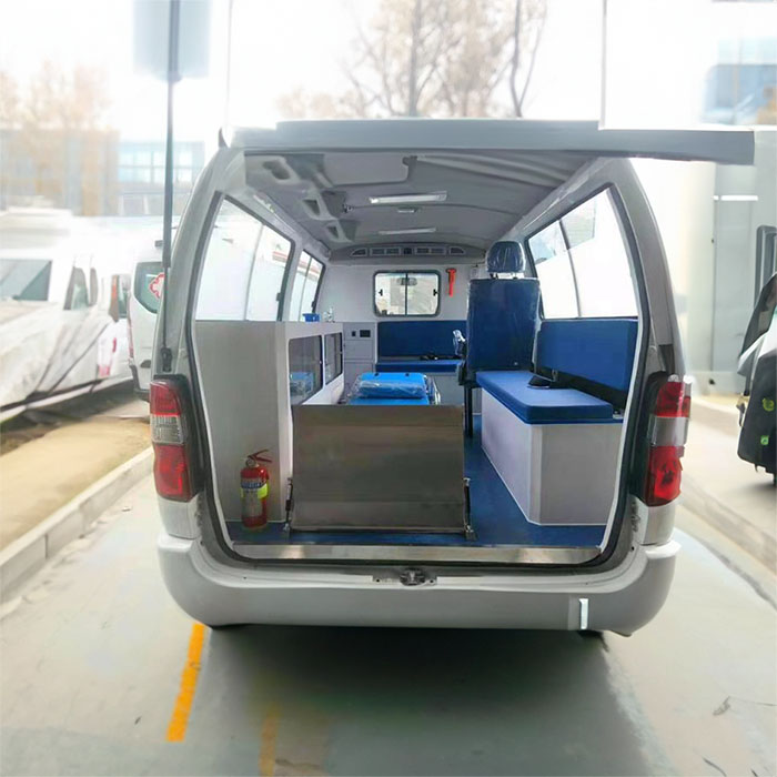 西宁出租救护车电话号码