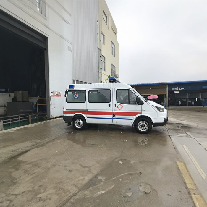 西宁急救车租赁
