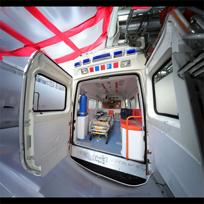 西宁出租救护车联系方式