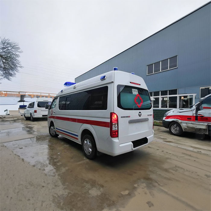 西宁私人救护车租车电话