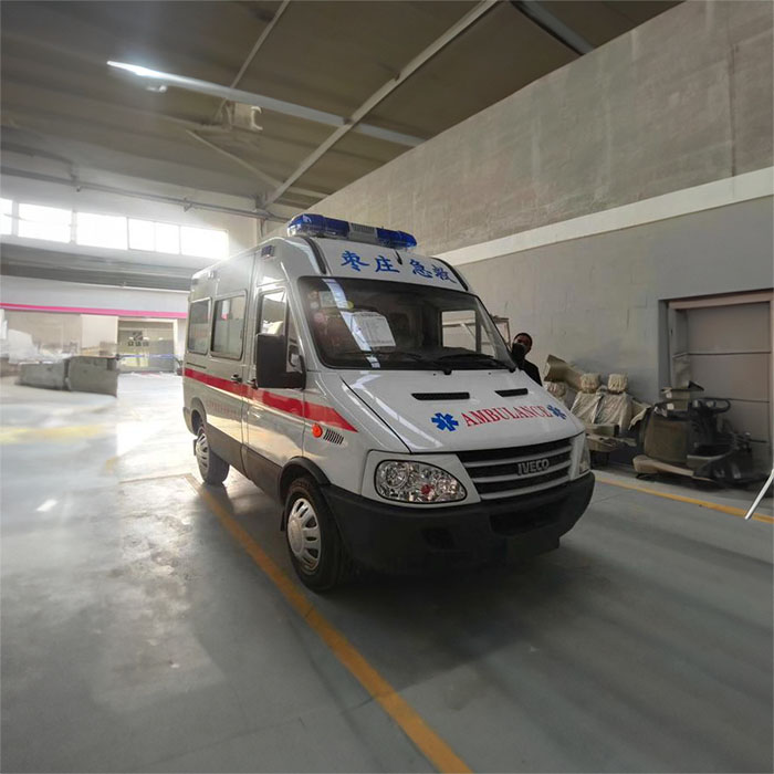 西宁租赁救护车电话号码