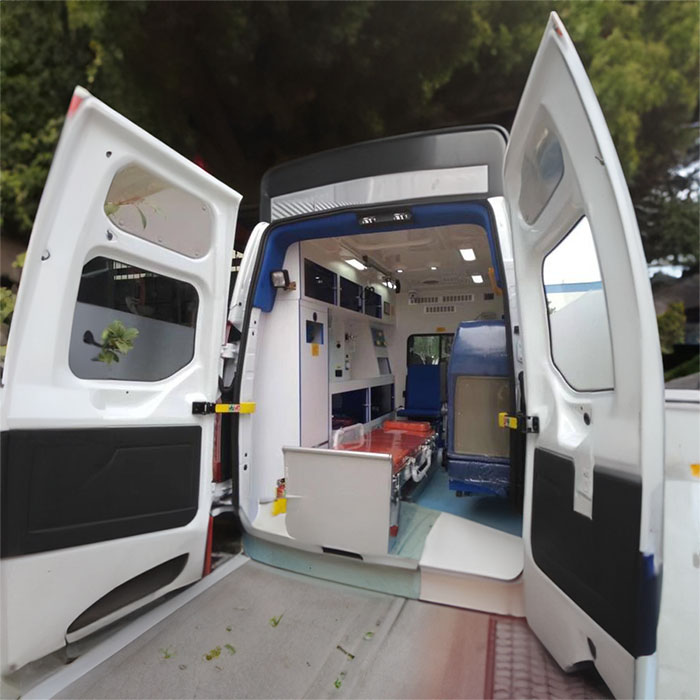 西宁救护车出租