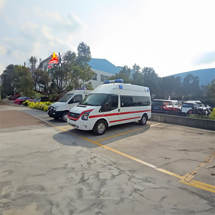 西宁救护车租车联系方式