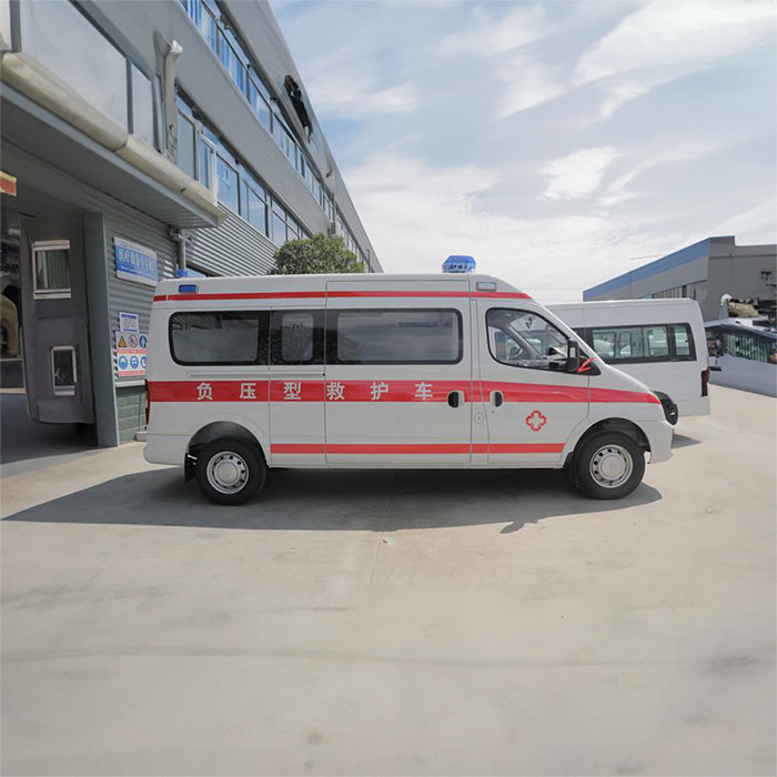 西宁出租急救车电话号码