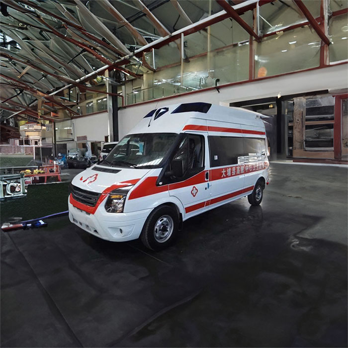 西宁租赁救护车电话号码