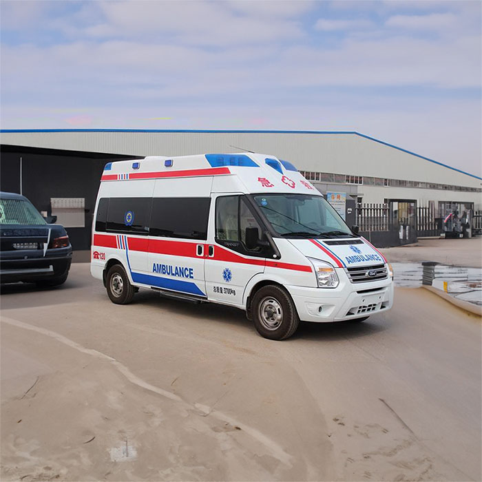 西宁私人救护车出租收费