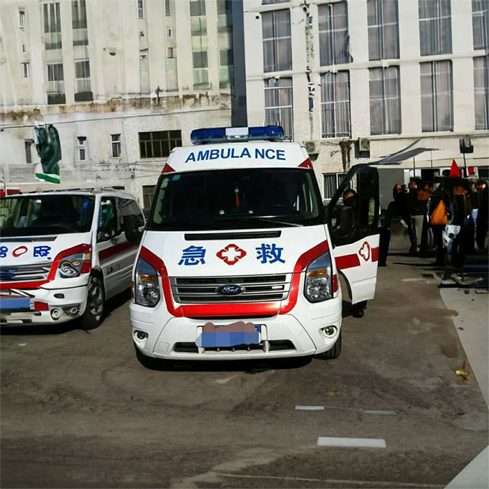 西宁救护车租赁电话