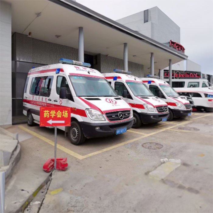 西宁救护车租车联系电话