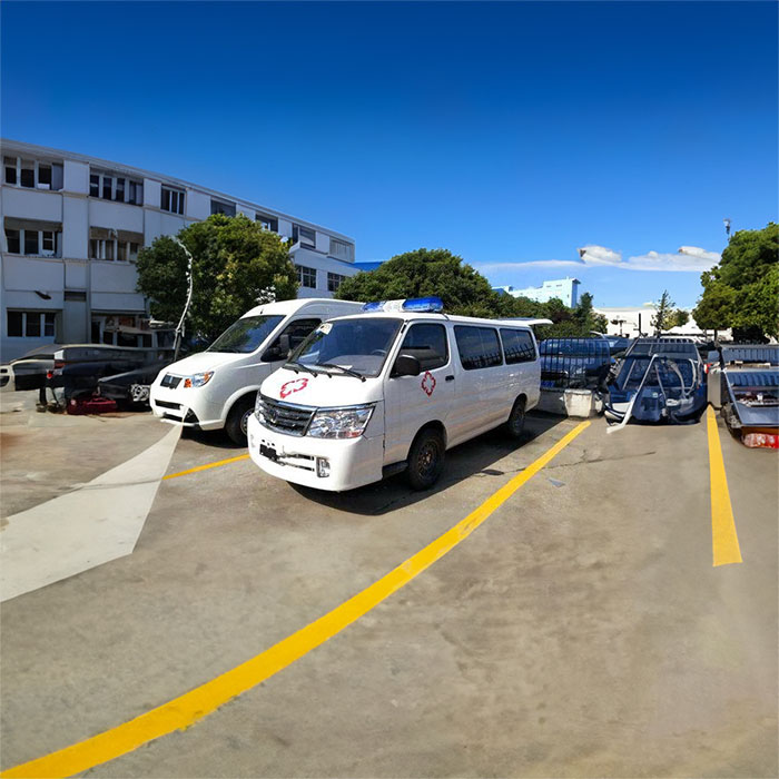 西宁私人救护车租车多少钱