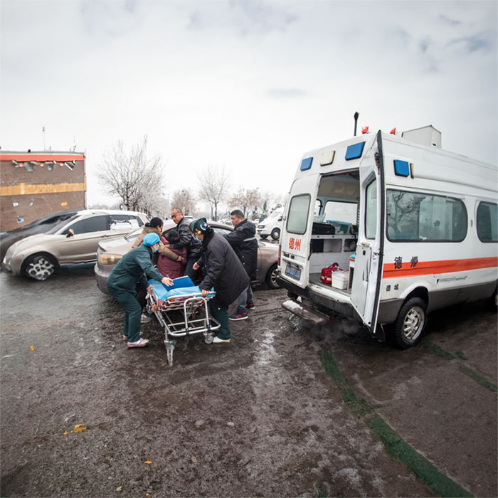 西宁救护车出租收费