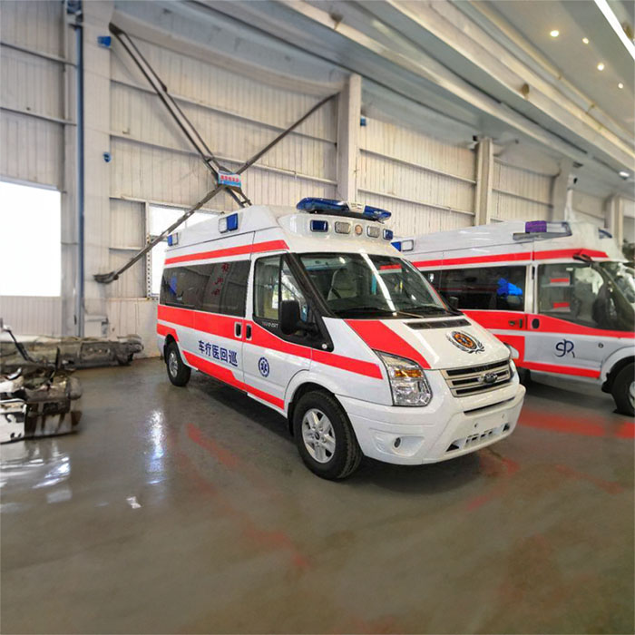 西宁私人救护车出租费用