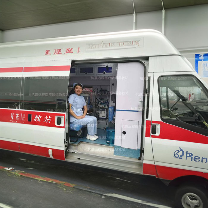 西宁救护车租车费用