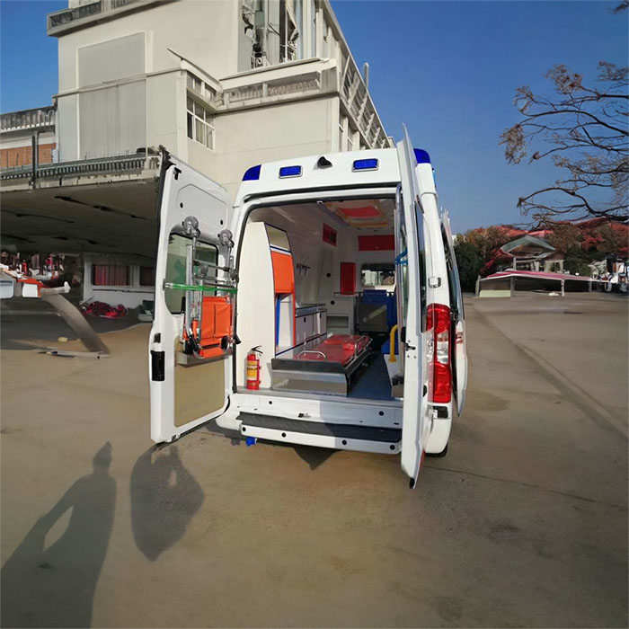 西宁私人救护车租赁电话号码