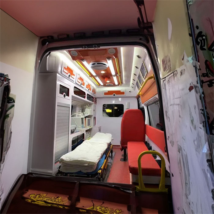 西宁租赁私人救护车