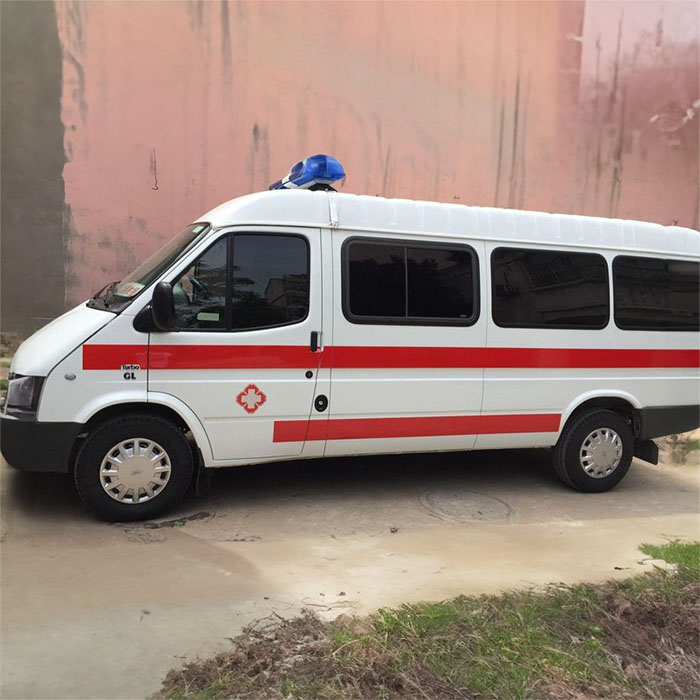 西宁急救车出租多少钱