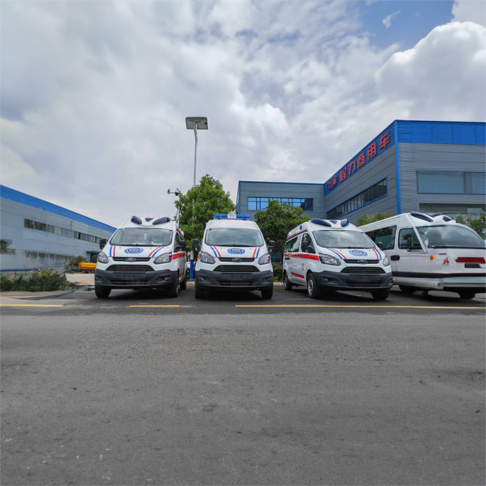 西宁急救车出租联系方式