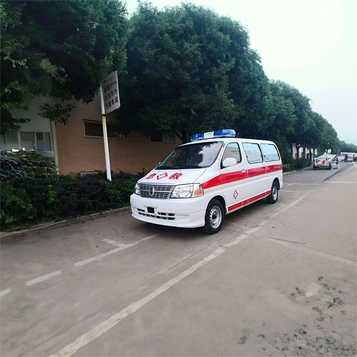 西宁租赁救护车电话