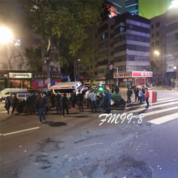 西宁急救车出租联系方式