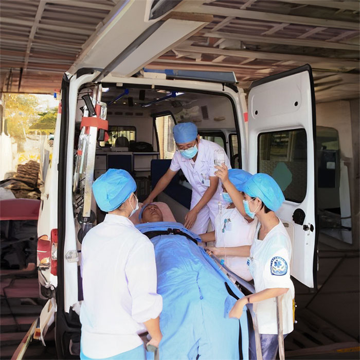 西宁私人救护车出租联系方式