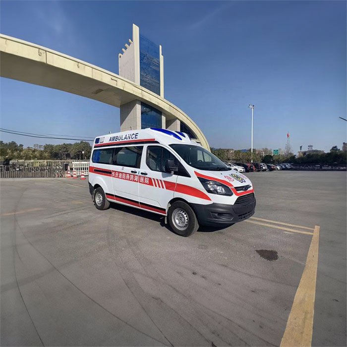 西宁私人救护车租赁多少钱