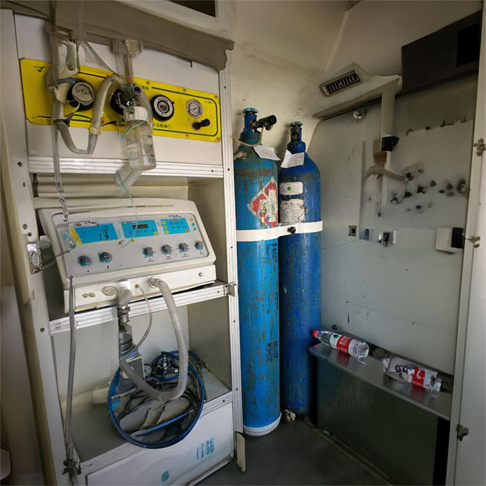 西宁救护车租赁电话