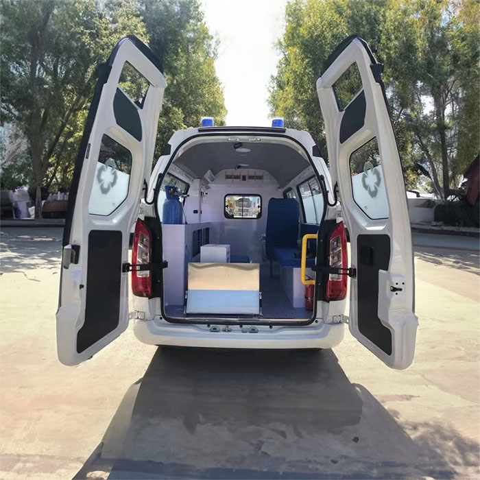 西宁救护车租赁多少钱