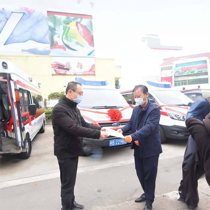 西宁私人救护车租车联系方式