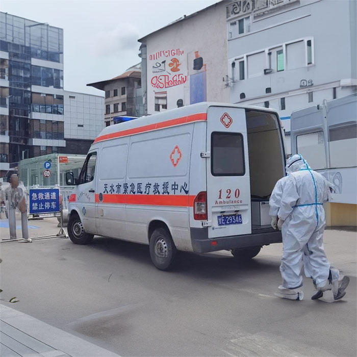 西宁出租急救车电话