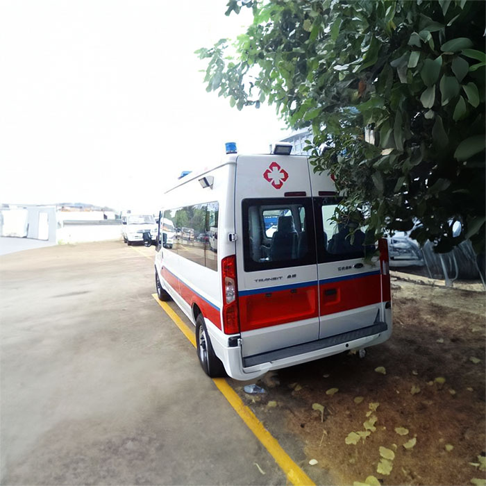 西宁救护车租赁多少钱