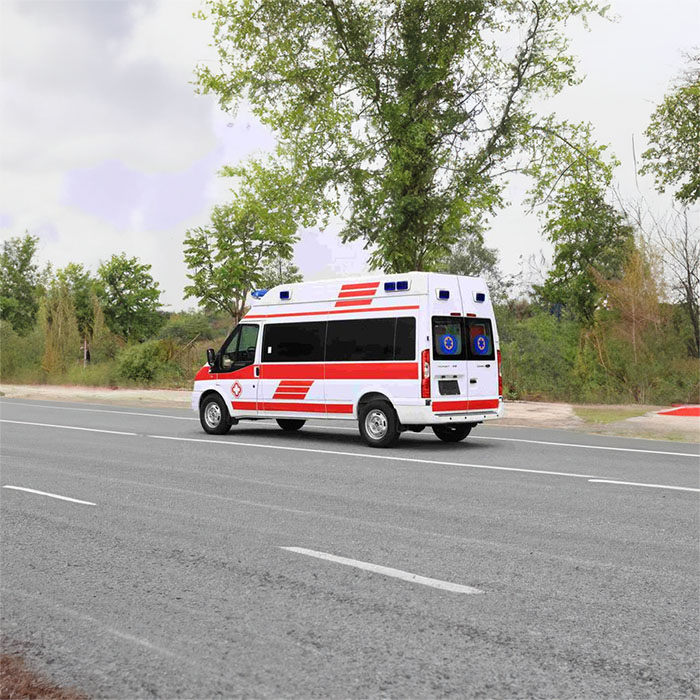 西宁救护车租车收费标准