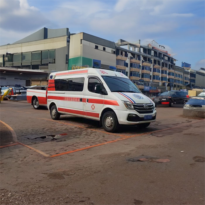 西宁私人救护车租车费用