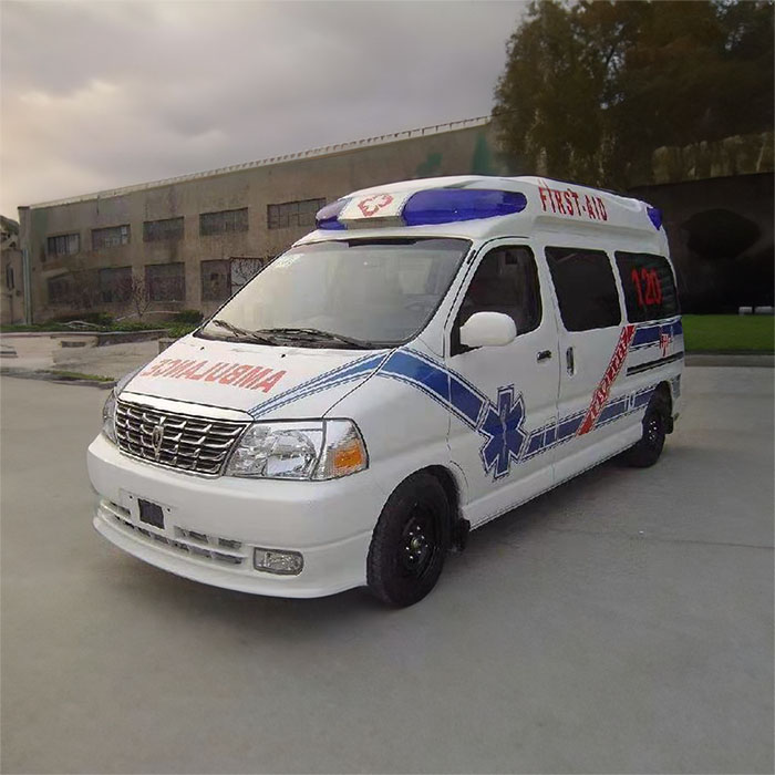 西宁私人救护车出租收费