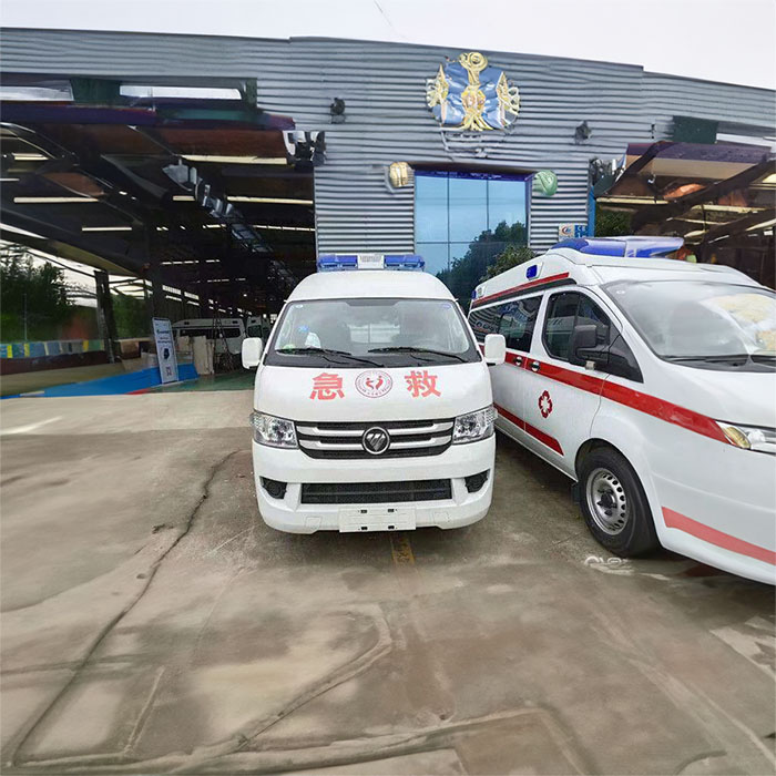 西宁救护车出租联系电话