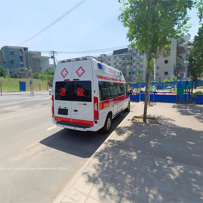 西宁出租私人救护车电话