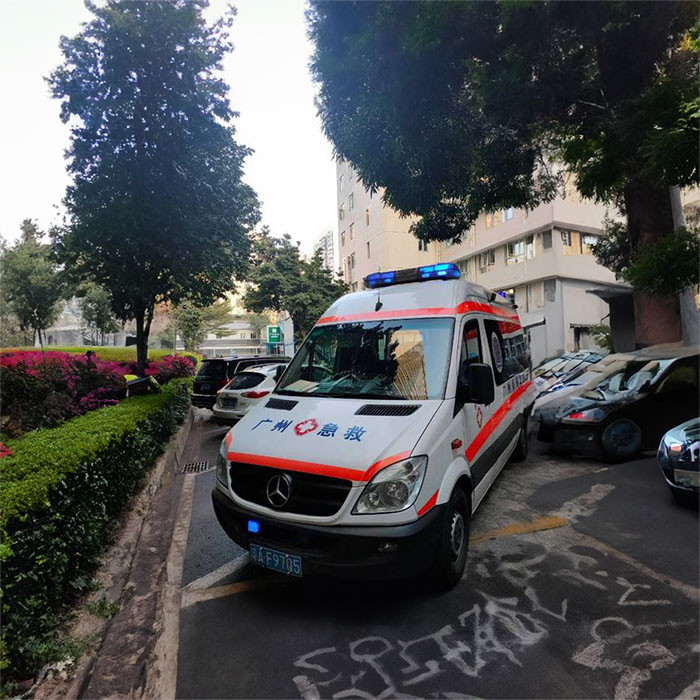 西宁私人救护车租车电话号码