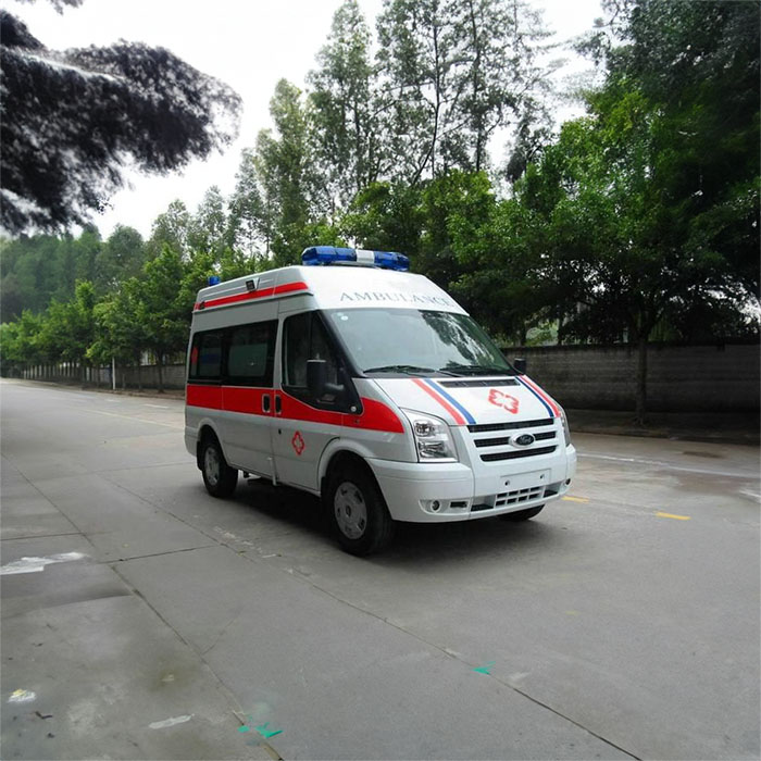 西宁出租救护车电话