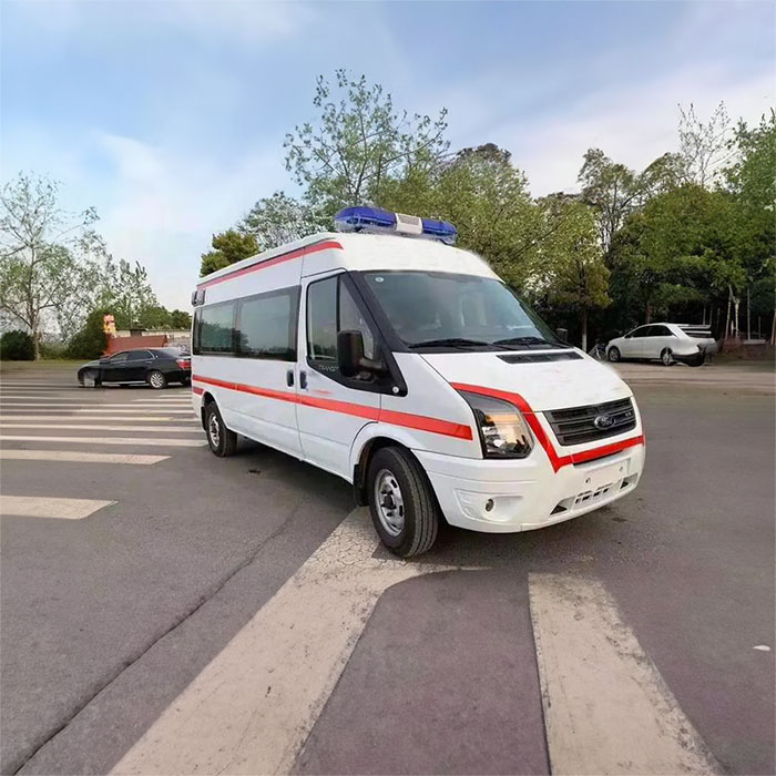 西宁出租私人救护车联系电话