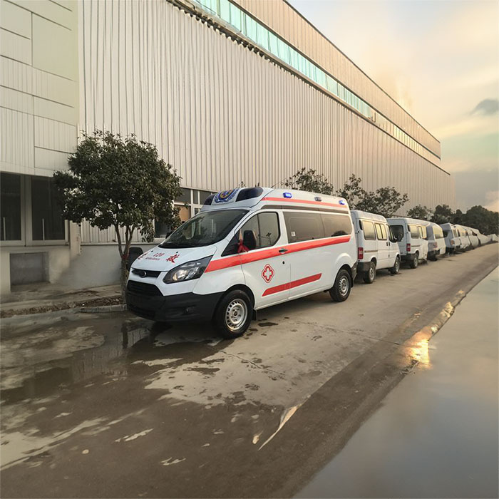 西宁租赁私人救护车联系电话
