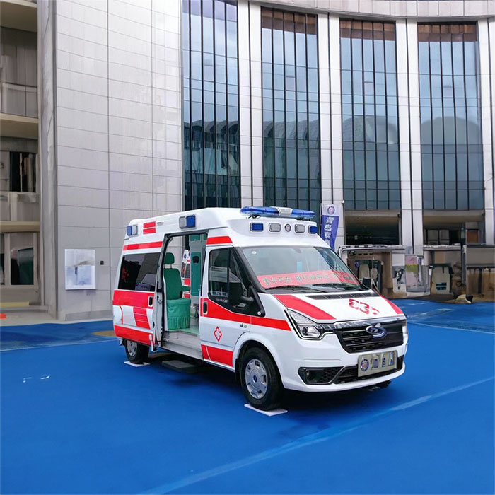 西宁私人救护车租车联系电话