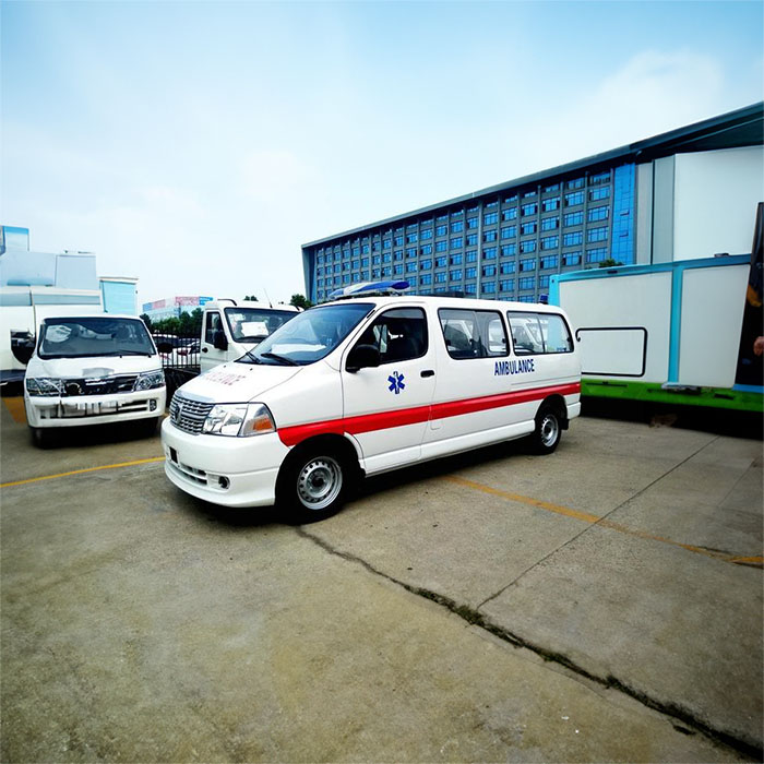 西宁救护车租车联系电话