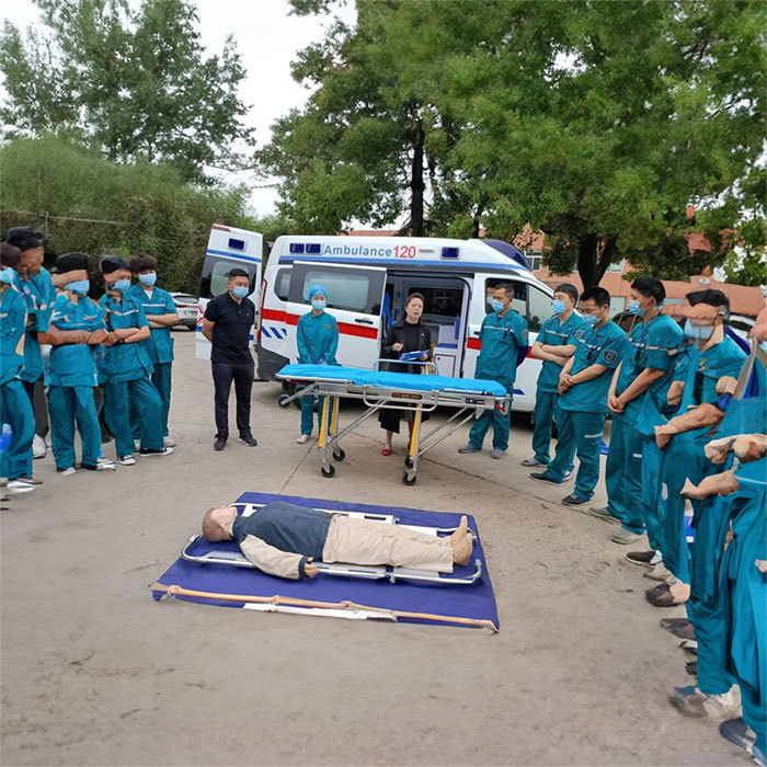 西宁租赁私人救护车