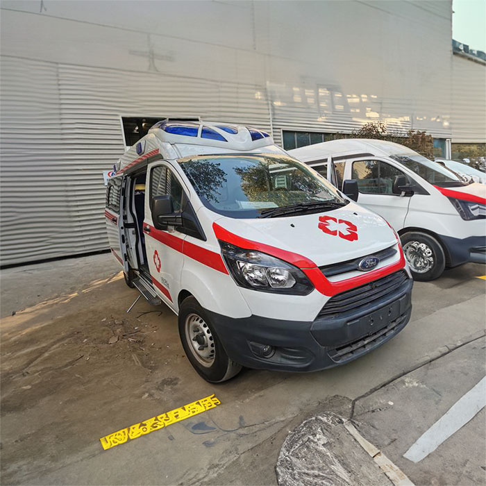 西宁救护车租车联系方式