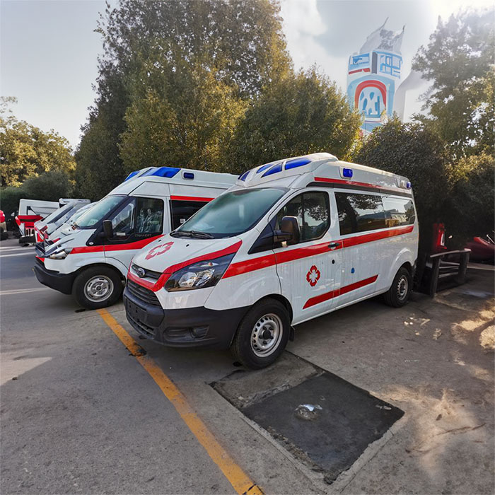 西宁救护车出租多少钱