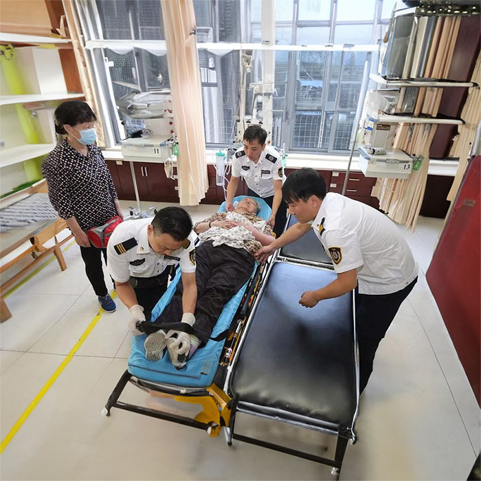 西宁出租120电话