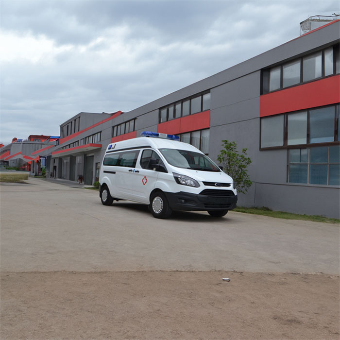 西宁出租救护车电话